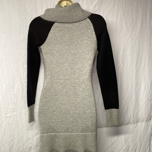 Tunic sweater - Picture 2 of 3